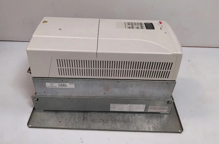 ABB ACS800-01-0140-5 5