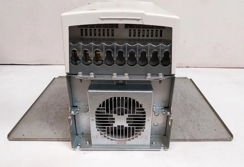 ABB ACS800-01-0140-5 7