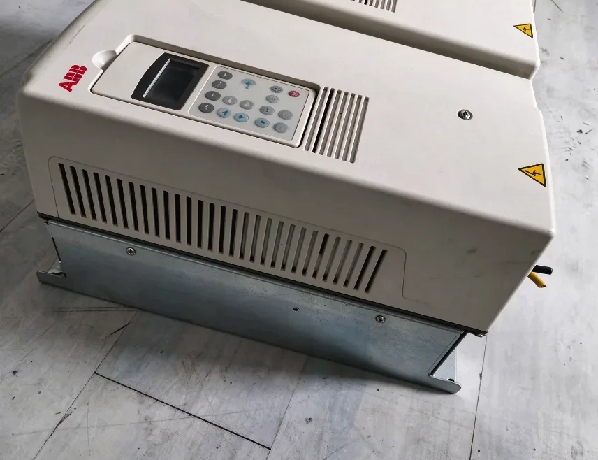 ABB ACS800-01-0040-7 3