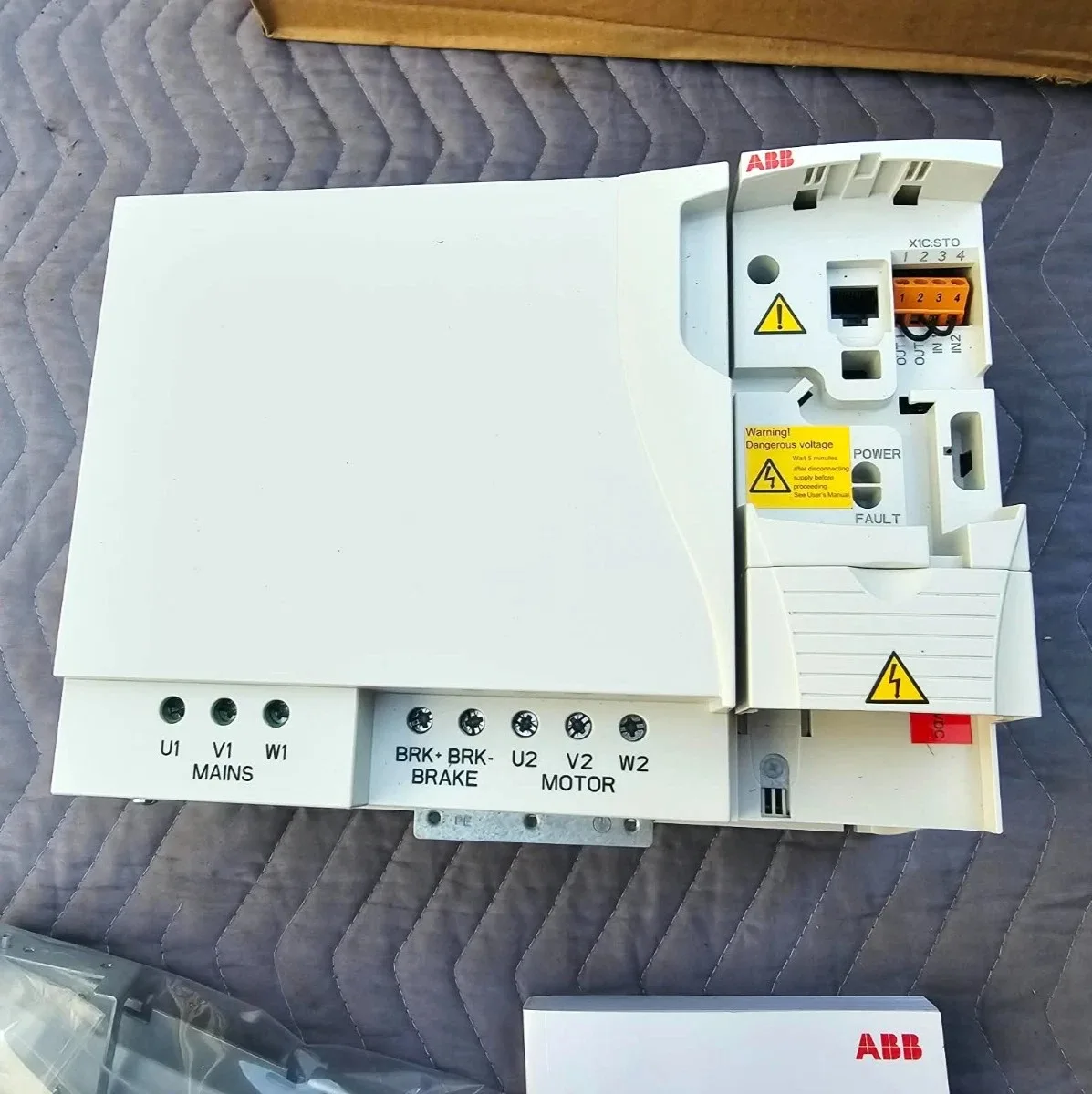 ABB ACS355-03U-38A0-4 7