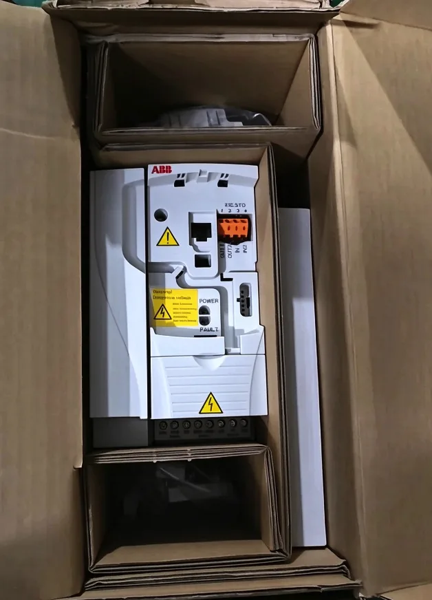 ABB ACS355-03U-17A6-2 2