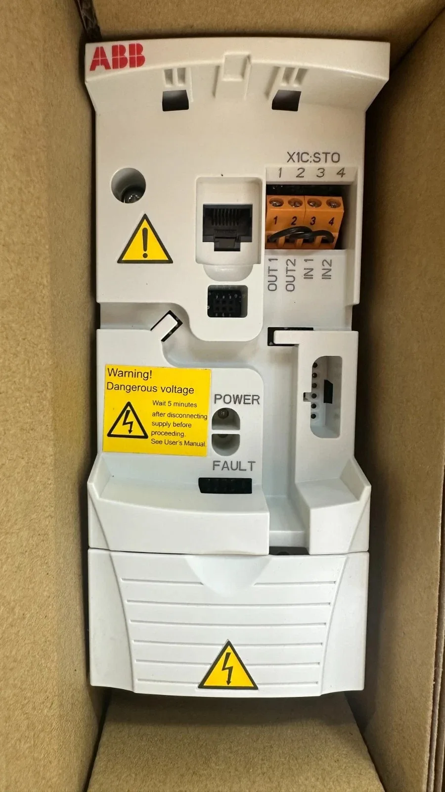 ABB ACS355-03U-06A7-2 4