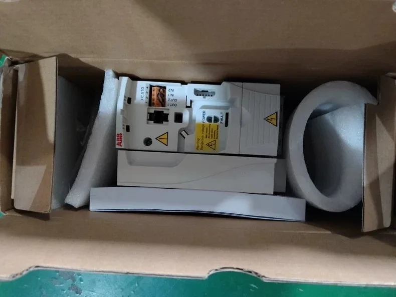 ABB ACS355-01E-09A8-2 3