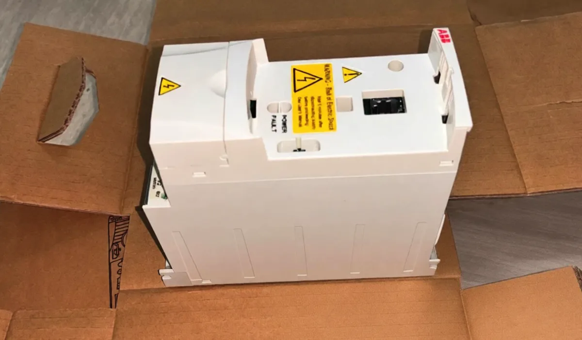 ABB ACS310-01U-02A4-2 3