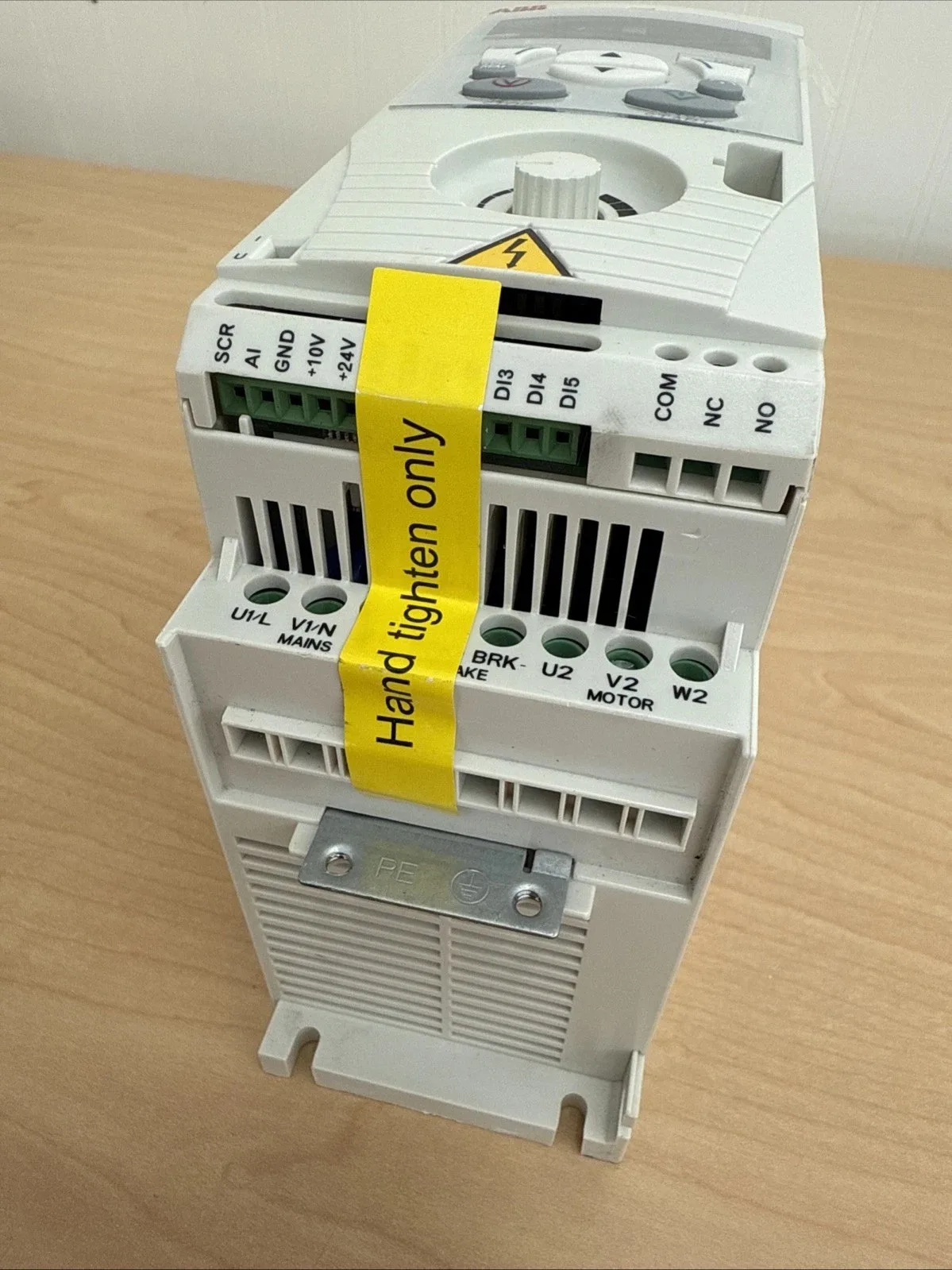 ABB ACS150-03U-04A1-4 5