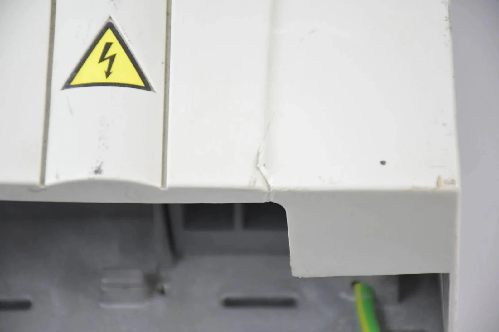 ABB ACH550-01-087A-4 5