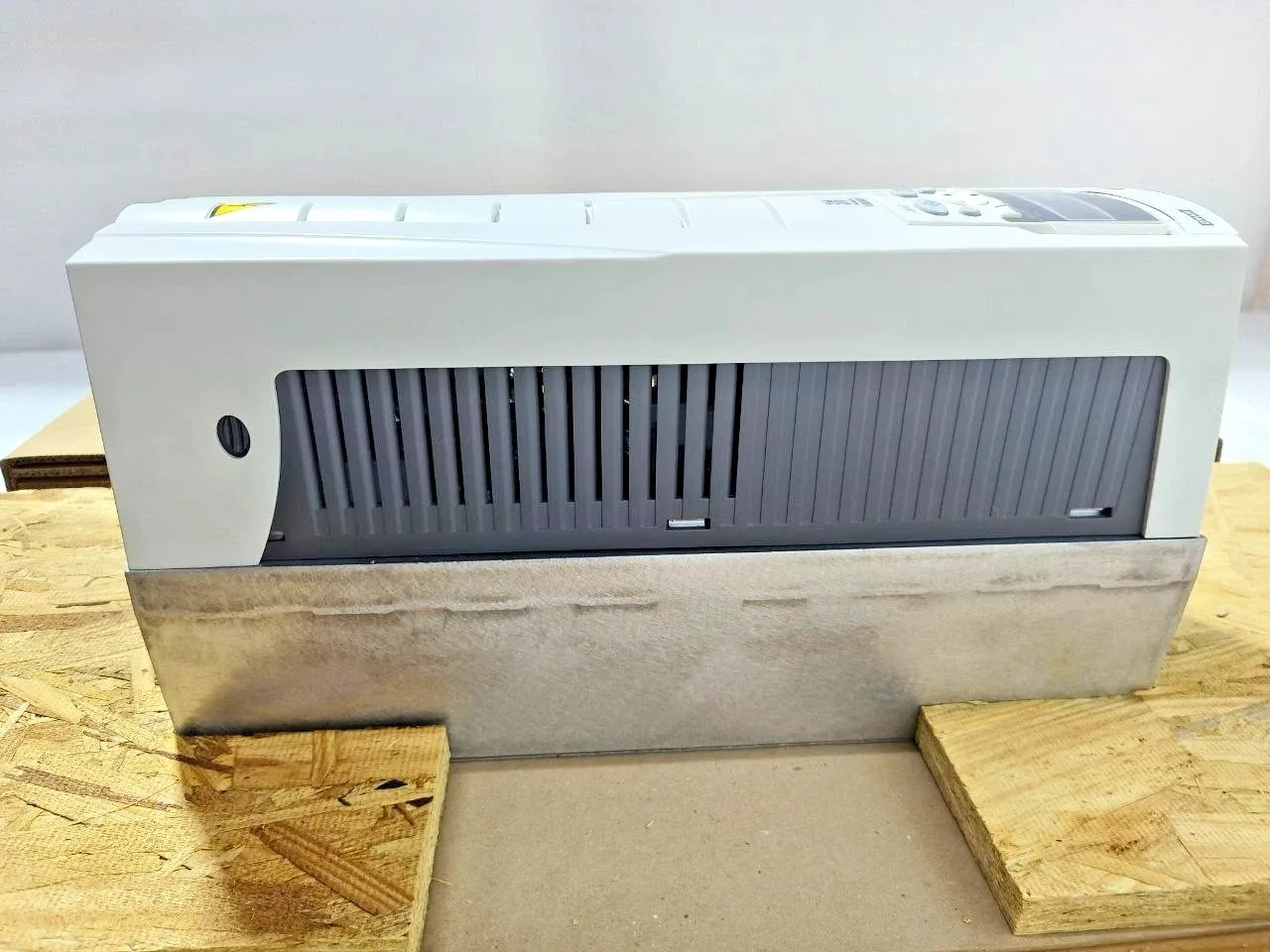 ABB ACH550-01-07A5-2 4