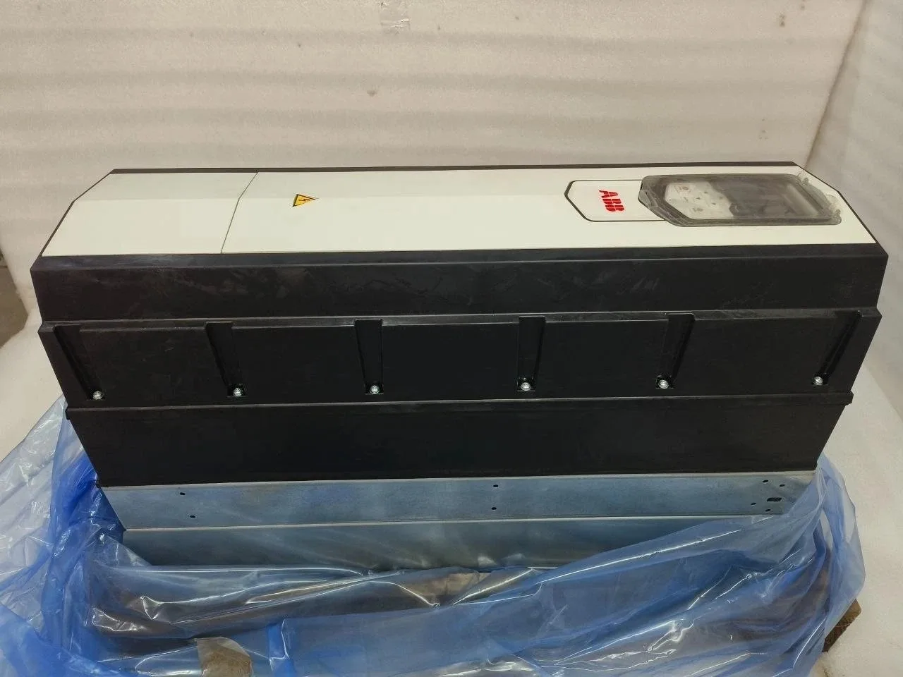 ABB ACS880-31-07A6-5 3