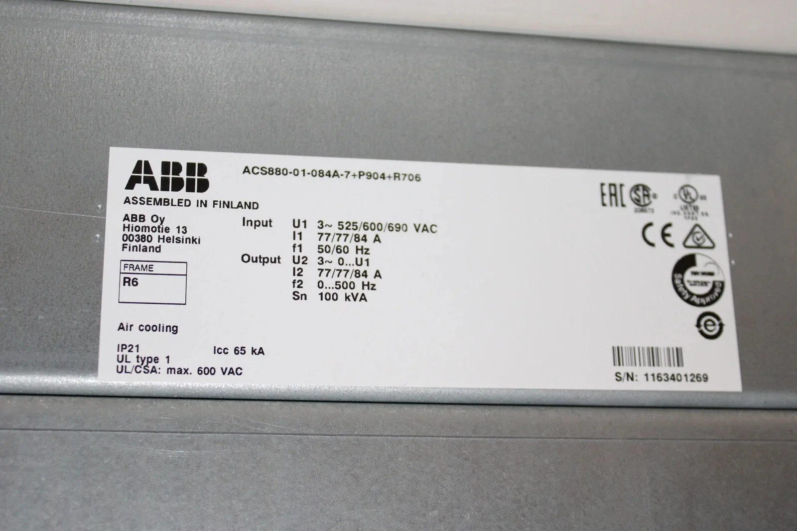 ABB ACS880-01-084A-7 4