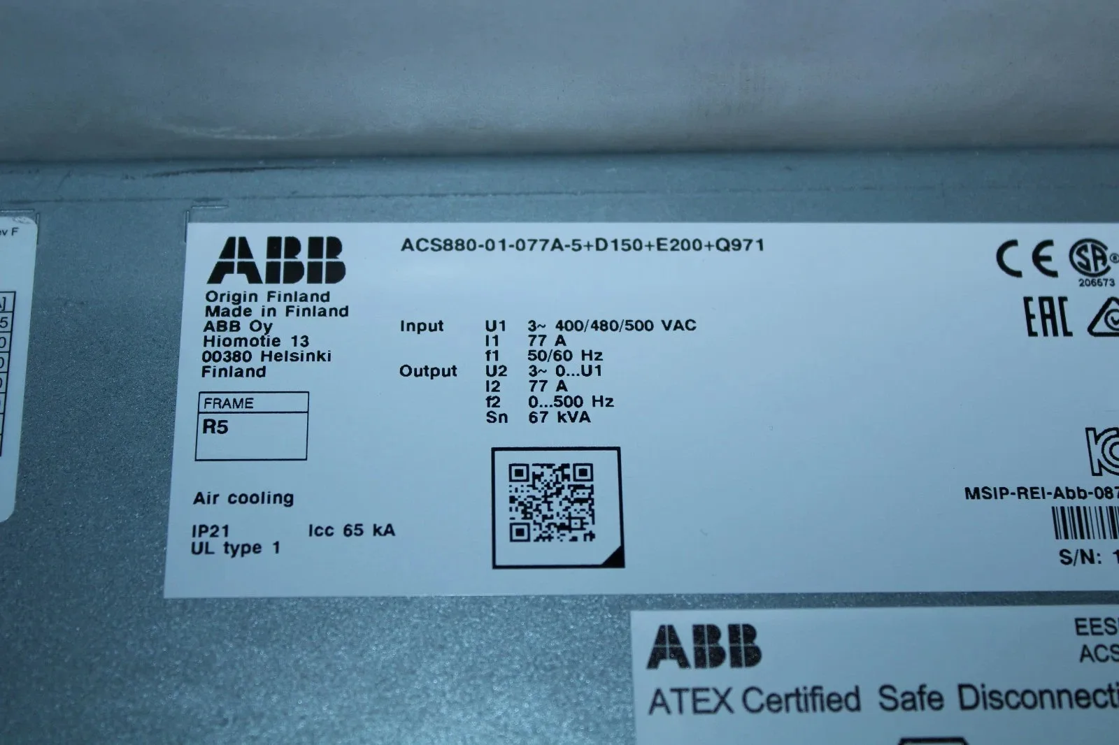 ABB ACS880-01-077A-5 7