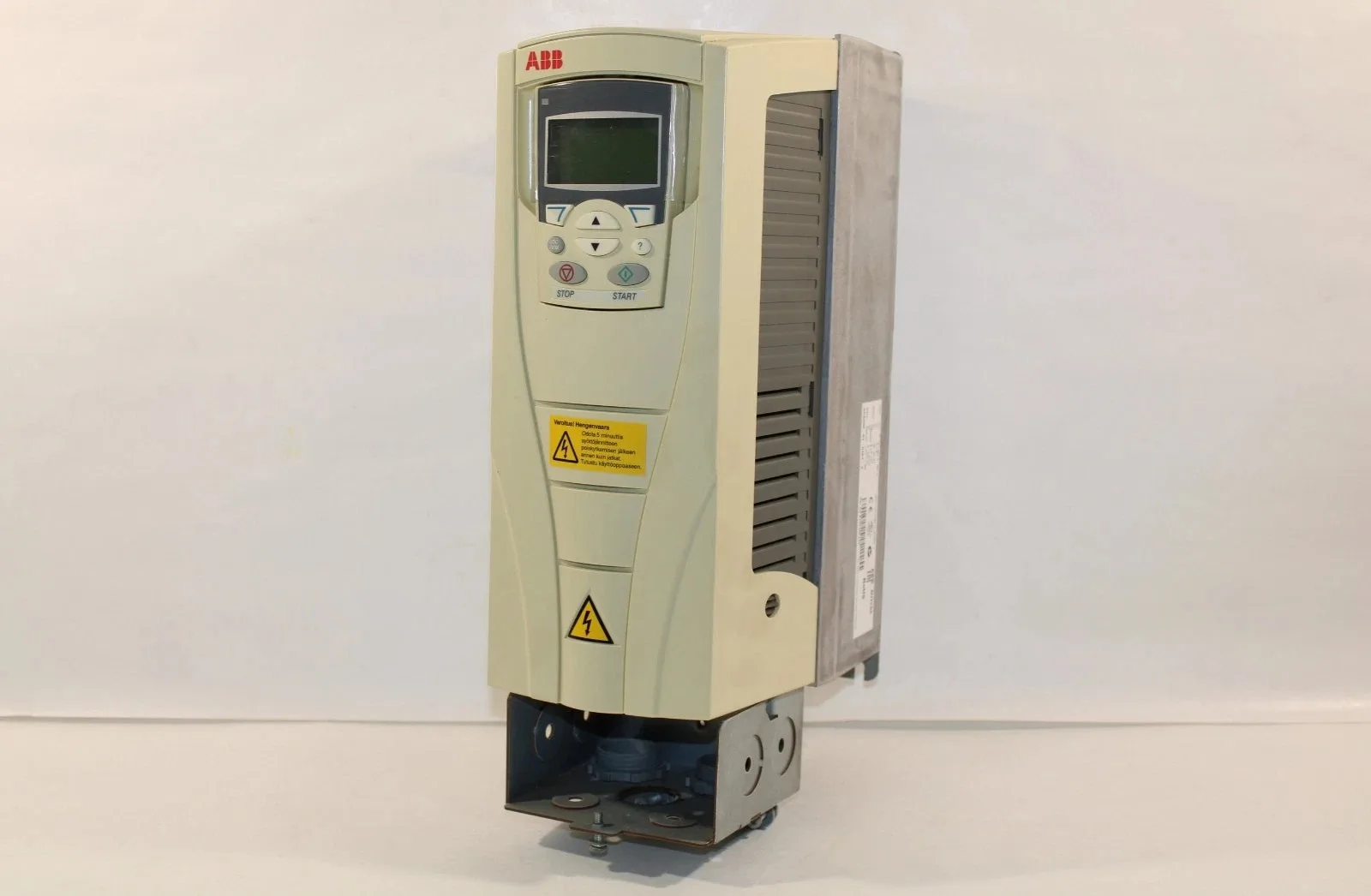 ABB ACS550-01-04A1-4