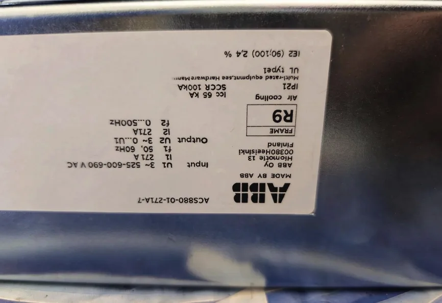 ABB ACS880-01-271A-7 4