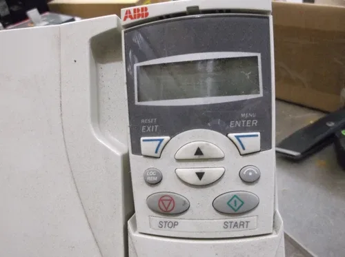 ABB AC drive 3 phase 7.5HP 380V/480V 5.5kW ACS350-03U-12A5-4 2