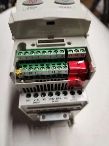 ABB ACS350-03U-04A7-2