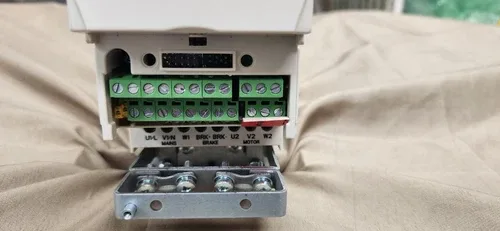ABB inverter ACS350-03E-01A9-4 ACS310-03E-04A5-4 ACS55-01N-02A2-2 4
