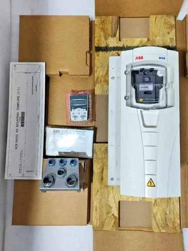 ABB ACH550-01-07A5-2+B055 HVAC VFD DRIVE 2HP 220V IP54