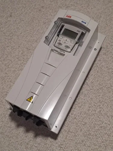 ABB ACH550-01-08A8-4+B055 4kW HVAC Inverter 2