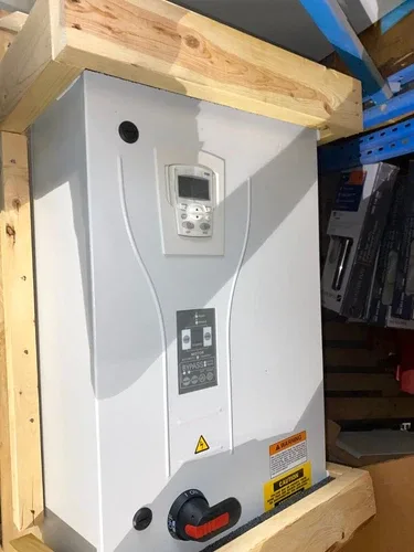 ABB ACH550-BC-015A-4 Enclosed Variable Frequency Drive 10HP 7.5KW 380-480V 15.4A 2