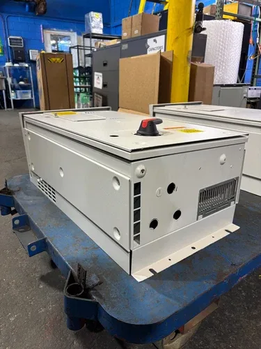 ABB / ACH550-BCR-015A-4 / 380-460 Volts / 3 PH / 10 HP / HVAC AC Drive 3