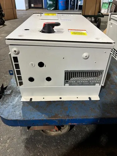 ABB / ACH550-BCR-015A-4 / 380-460 Volts / 3 PH / 10 HP / HVAC AC Drive 4