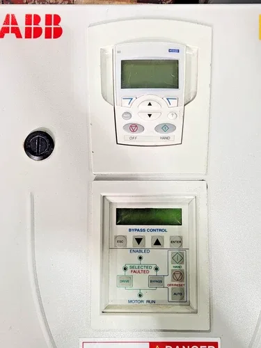 ABB 15 HP ENCLOSED VARIABLE FREQUENCY DRIVE 480V 3 ACH550-BCR-023A-4+E213 3
