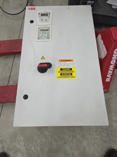 ABB 50hp VFD Drive ACH550-BCR-072A-4 380/480v