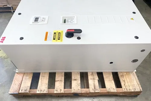 ABB HVAC Drive with Bypass 125 HP 380-480 VAC 157 A (ACH550-BCR-157A-4) 3