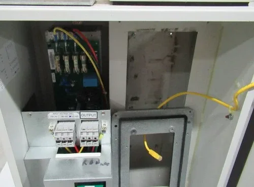 ABB ACH550-BD-011A-6+B055 AC Drive 3Ph 48-63Hz 500-600VAC 11A AS IS 4
