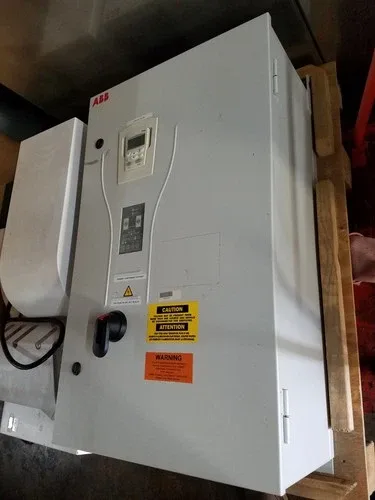 ABB ACH550-BD-072A-4+F267 72A 50HP Variable Frequency Drive 4