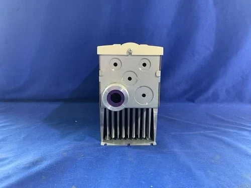 ABB ACH550-CARUH-012A-2+H358 Variable Frequency Drive 3Phase 208-240VAC Untested 3