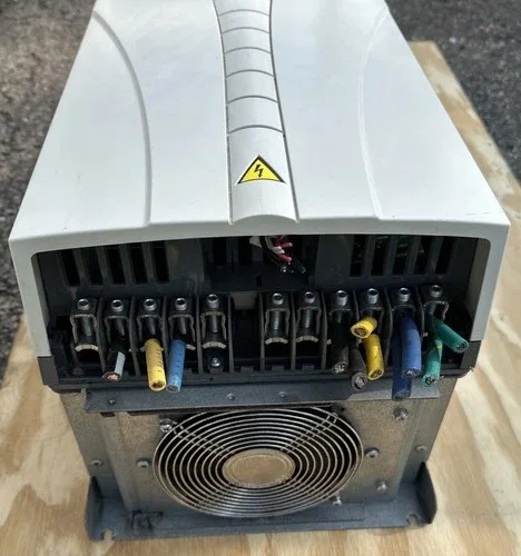 ABB ACH550-CARUH-125A-4+N2006 HVAC Drive VFD 125amp 3
