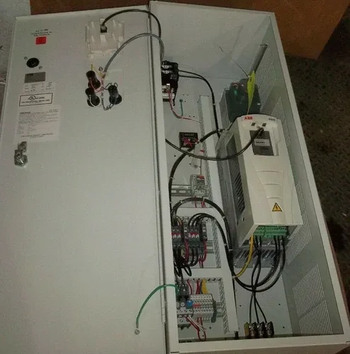 ABB ACH550-CC-04A1-4+K452+P902 2HP 3PH HVAC DRIVE 460V NEMA CONT XFER TIMER (95) 2