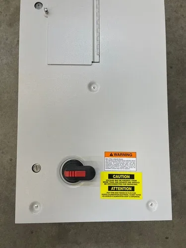 ABB ACH550-PCR-06A9-4+B058 Variable Frequency Drive VFD 380 - 480 Volts 3HP 2