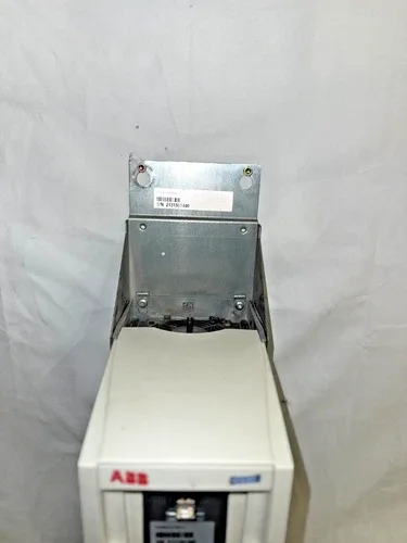 ABB ACH550 AC Drive with Disconnect ACH550-PCR-08A8-4 5HP 3Ph 480V 3