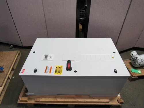 ABB DRIVE ACH550-PCR-125A-4 3PH 380-480VAC 100 HP