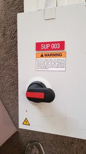 ABB NICE AC HVAC Drive with Disconnect Keypad ACH550-PD-031A-4 / 20 hP Motor 2
