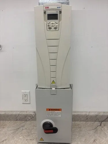 ABB ACH550-PD-059A-2 20HP Drive 3 Phase 208 … 240Vac 59.4A with Disconnect Key Pad
