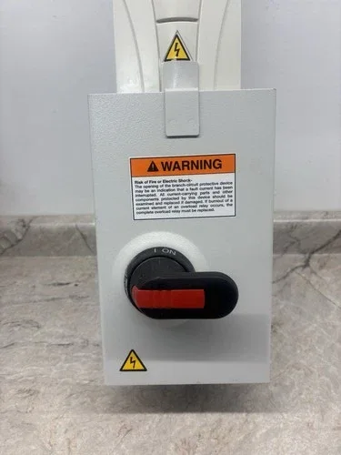 ABB ACH550-PD-07A5-2 2HP Drive 3PH 208 … 240Vac 7.5A with Disconnect Keypad 3