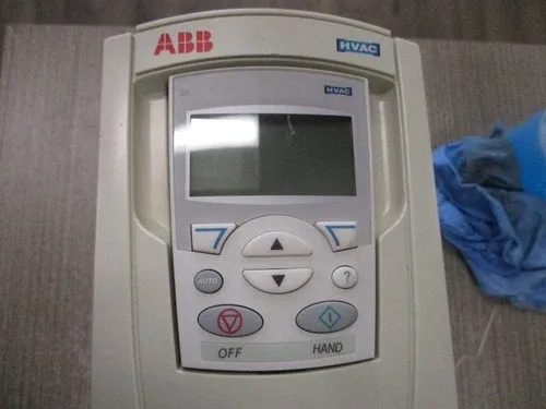 ABB ACH550 AC Drive with Disconnect ACH550-PD-08A8-4 5HP 3Ph 3