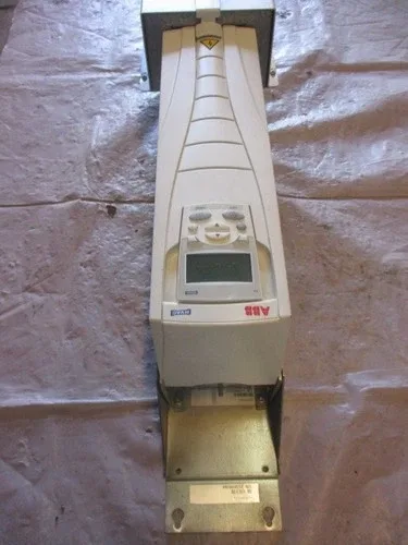 ABB ACH550-PDR-011A-6 HVAC VFD AC Drive 10HP 500-600VAC 11A 3-Phase 4