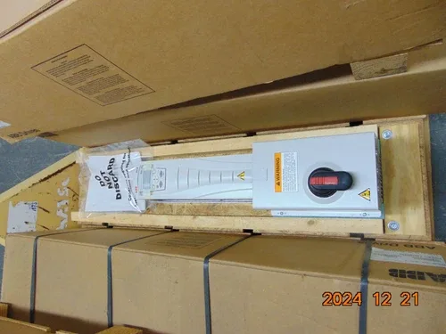 ABB ACH550 AC Drive with Disconnect ACH550-PDR-015 2