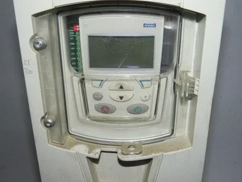 ABB ACH550-PDR-017A-6+B055 AC Drive 15HP 3Ph 500/600V 17A with Keypad 2