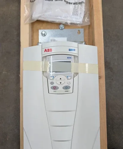 ABB ACH550-PDR-046A-2 15 hp 208-240 VAC 46.2 Amps HVAC VFD with disconnect 4