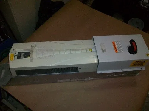 ABB ACH550-PDR-059A-4 HVAC DRIVE 40HP 3PH 48-63HZ 380-480 VAC @ 59amp