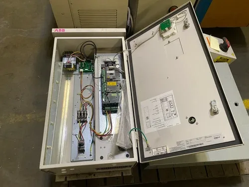 ABB ACH550-PDR-06A9-4+B058 Packaged Drive with Disconnect Variable Frequency HVAC 2