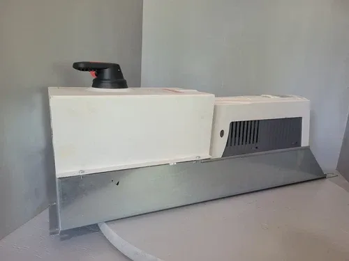 ABB ACH550-PDR-04A1-4 HVAC variable drive 2HP 1.5KW 380-480 V 4.1 Amps 2