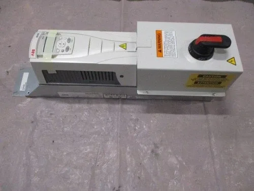 ABB ACH550-PDR-012A-2 HVAC VFD Drive 3HP 208-240V 3PH 11.8A Disconnect