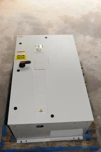 ABB ACH550-PCR-157A-4 157A 100kA 125Hp 3Ph Pump Drive