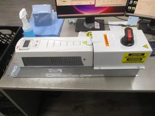 ABB ACH550-PCR-024A-2 Variable Frequency Drive 208-240V 24.2A 7.5HP