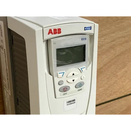 ABB ACH550-CARUH-04A1-4 VFD Variable Frequency Drive with Keyboard 3ph 460V 4.1A 2